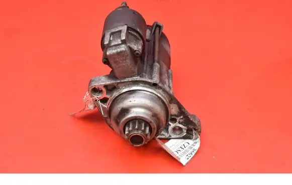 Volkswagen Cross Touran I Starter motor 02Z911024J