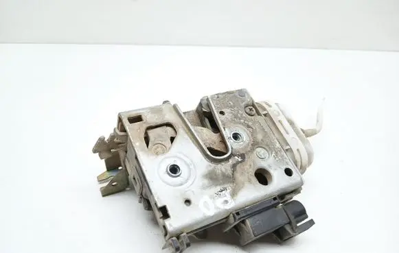 Audi A4 S4 B5 8D Front door lock 8D1837016A