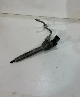 BMW 5 F10 F11 Fuel injector 0445110478