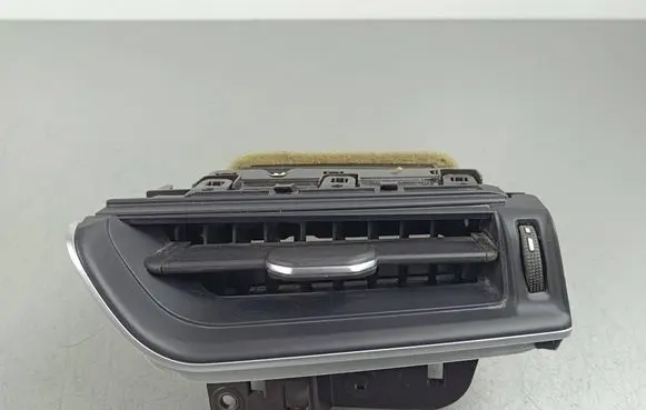 Jeep Grand Cherokee WL Dashboard air vent grill cover trim 6PX92TRMAA 9963015 6PK88TRMAA
