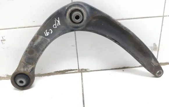 Peugeot Partner Front lower control arm/wishbone 556793