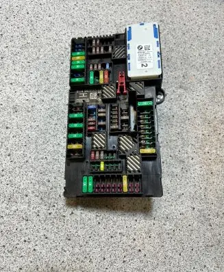 BMW X1 E84 Fuse box set 9439005