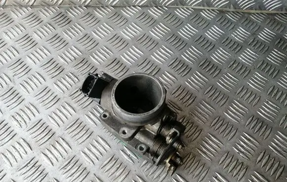 Ford Escort Throttle valve 928F9U538DA 928F9B989
