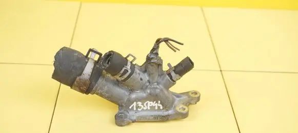 Honda Insight Thermostat/thermostat housing LDA3