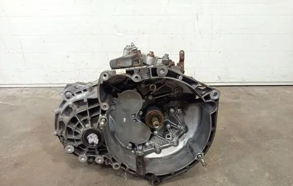 Manual 6 speed gearbox