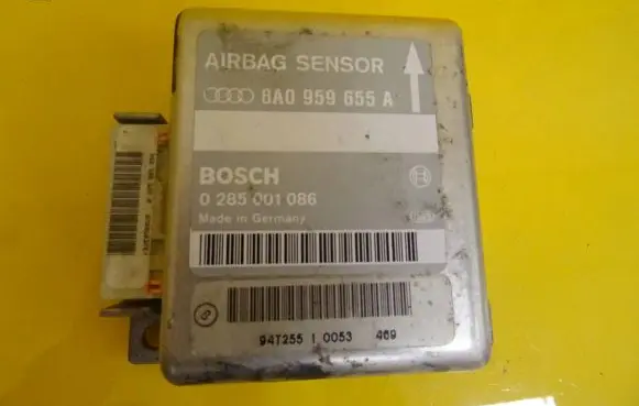 Audi A6 S6 C4 4A Airbag control unit/module 8A0959655A