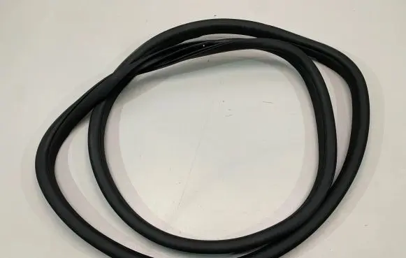 Mercedes-Benz GLC C253 Rear door rubber seal (on body) A2536970251
