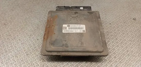 Volkswagen PASSAT B6 Engine control unit/module 03G906018CG