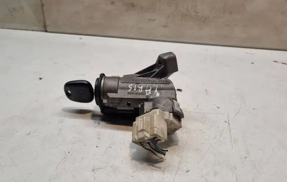 Toyota Yaris Ignition lock N0502241256