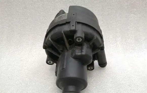 Mercedes-Benz S W221 Secondary air pump A0001405785