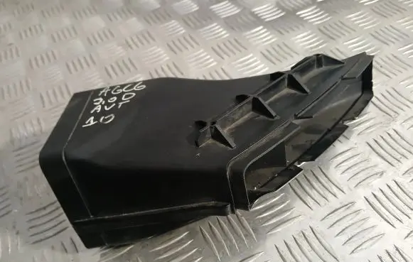 Audi A6 S6 C6 4F Air intake duct part 4F0129521B 4F0129618