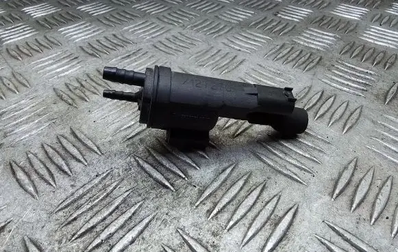 Mercedes-Benz C W204 Vacuum valve 0025407097 48B43625C02