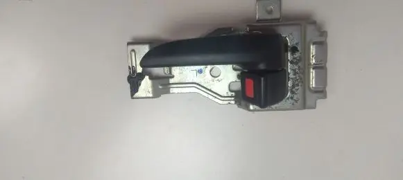 Ford Ranger Front door interior handle 181207 M8361