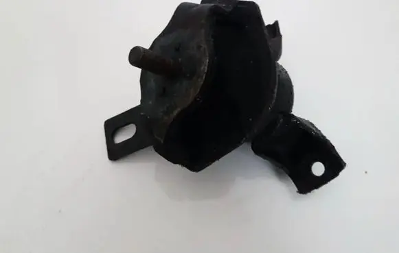 Mitsubishi Outlander Engine mount bracket
