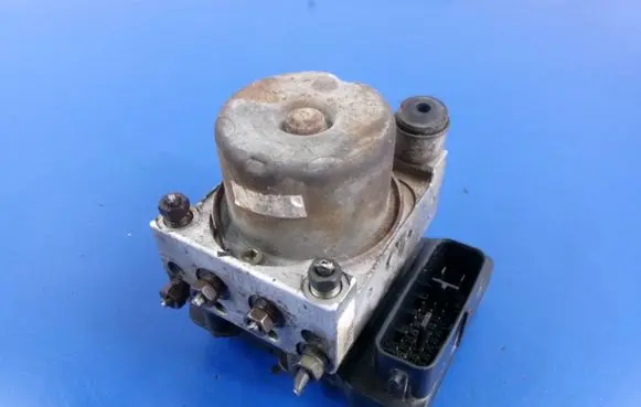 Mazda 323 ABS Pump