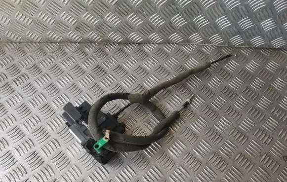 Nissan NV200 Front door lock