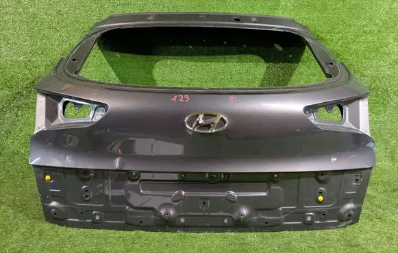 Hyundai Tucson TL Truck tailgate 