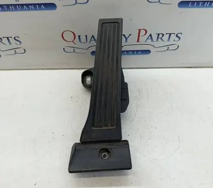 Hyundai Tucson TL Accelerator throttle pedal 