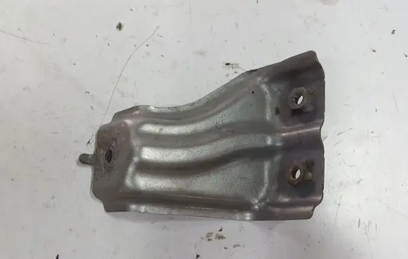 Honda Accord Fender mounting bracket