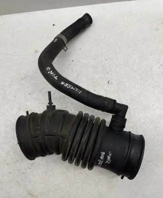 Nissan Almera Tino Intercooler hose/pipe