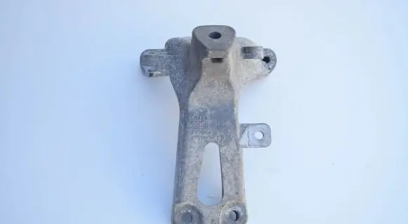 Audi A6 S6 C7 4G Engine mounting bracket 8K0199308C