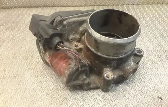 Audi A6 S6 C6 4F Throttle valve 06F133062G