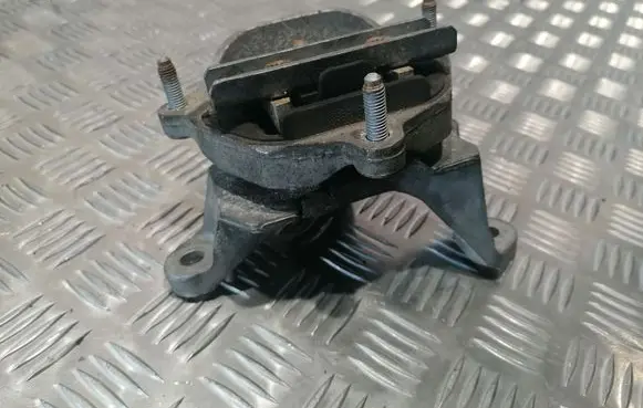 Audi A4 S4 B8 8K Gearbox mounting bracket 8K0399151