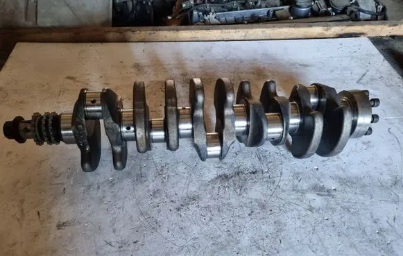 Mercedes-Benz E W210 Crankshaft 