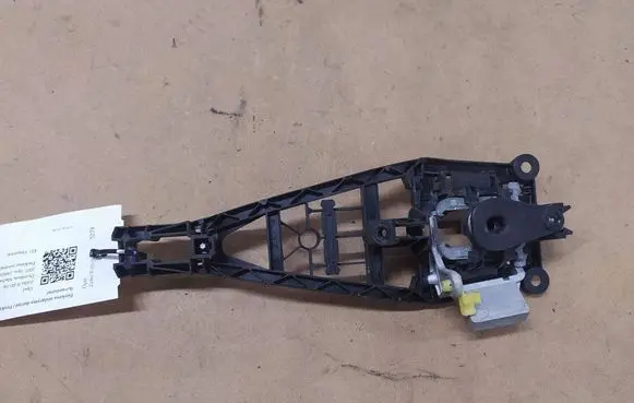 Opel Zafira B Front door exterior handle 24463523