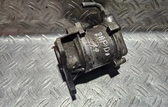 Renault Rapid Vacuum pump 7700716305