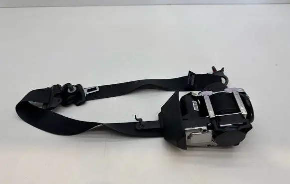 Volvo XC40 Front seatbelt 32149130