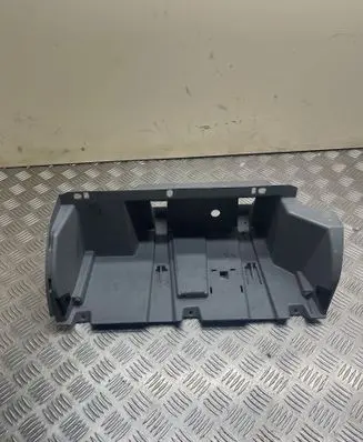 Glove box