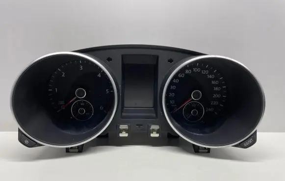Volkswagen Golf VI Speedometer (instrument cluster) 5K0920871A VD104814 1073922084