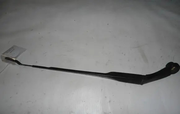 KIA Carens III Front wiper blade arm