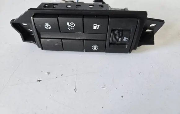 Nissan Leaf II (ZE1) Other switches/knobs/shifts 681RU5SK0A