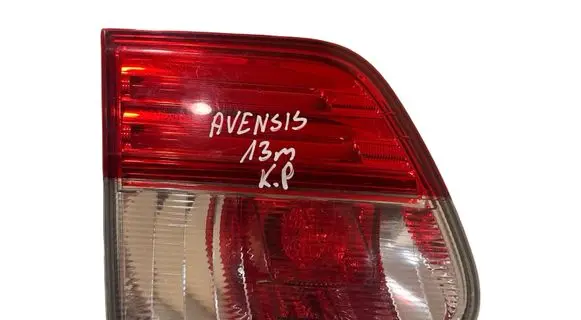 Toyota Avensis T270 Tailgate rear/tail lights 15477