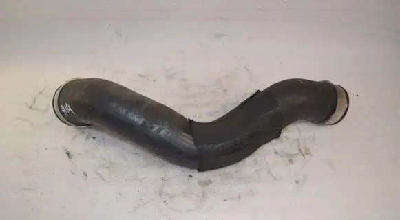 Mercedes-Benz E W211 Intercooler hose/pipe A2115282482
