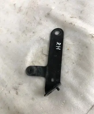 Mazda CX-30 Other under body part 