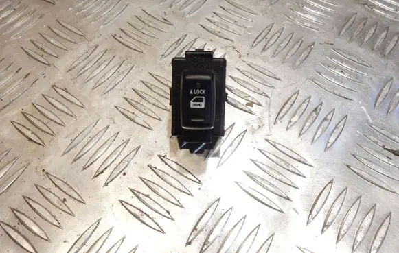 Lexus IS 220D-250-350 Coupe door lock (next to the handle) 192627 2347