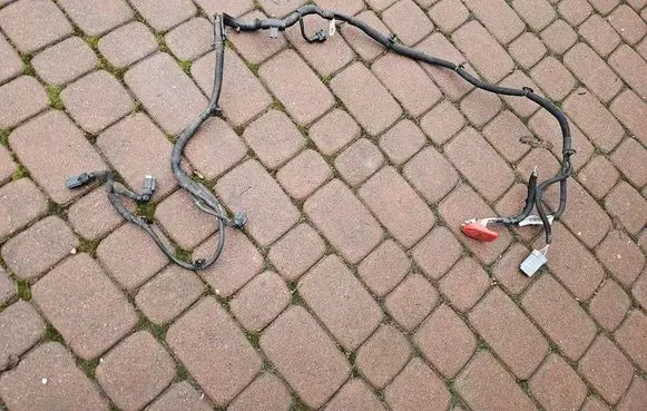 Opel Grandland X Positive cable (battery) 9835019680