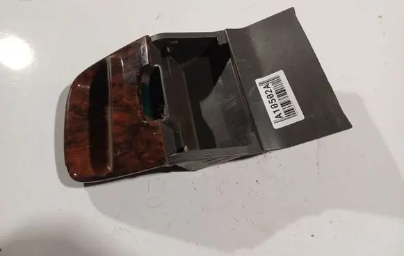 Volvo S70 V70 V70 XC Car ashtray 9164954