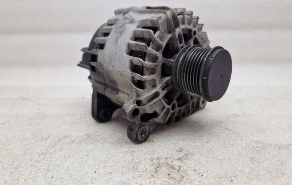Skoda Octavia Mk2 (1Z) Generator/alternator 03L903023B 2608426A 309005352