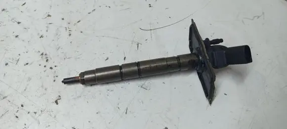 Audi A4 S4 B7 8E 8H Fuel injector 0445115