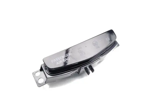 Nissan Juke II F16 Passenger airbag on/off switch 