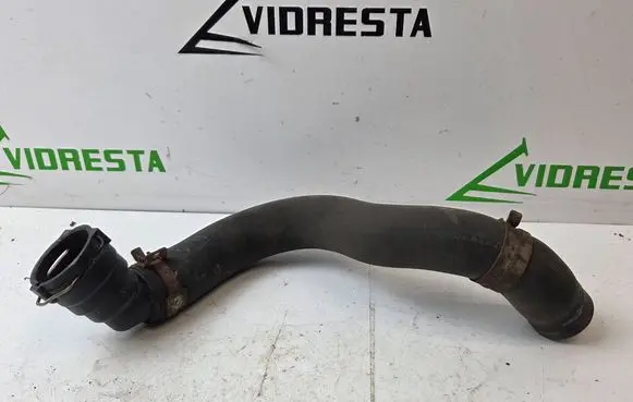 Honda CR-V Engine coolant pipe/hose