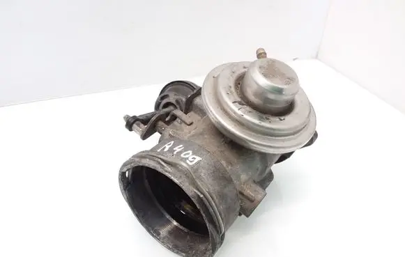Skoda Octavia Mk2 (1Z) EGR valve 03G129637