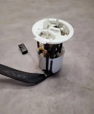Volvo V60 In-tank fuel pump 31274669
