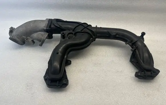 Volkswagen Touareg I Intake manifold 059145762B 059245997D