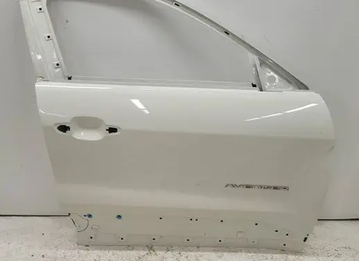 Jeep Avenger Front door 