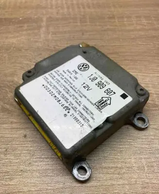 Volkswagen PASSAT B5 Airbag control unit/module 1J0909607 5WK199